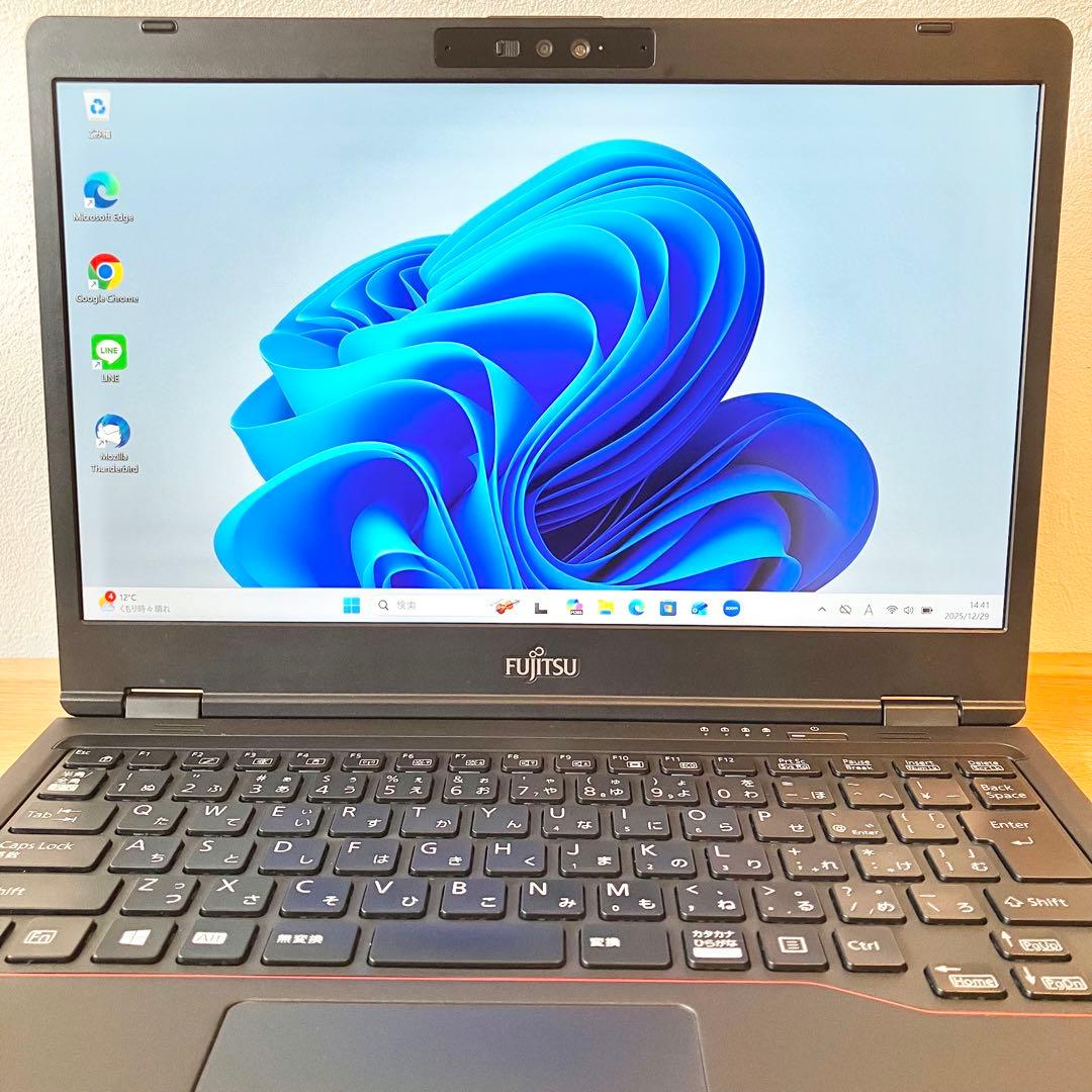 メモリ16GB/SSD/軽量/オフィス/Windows11/黒/ノートパソコン