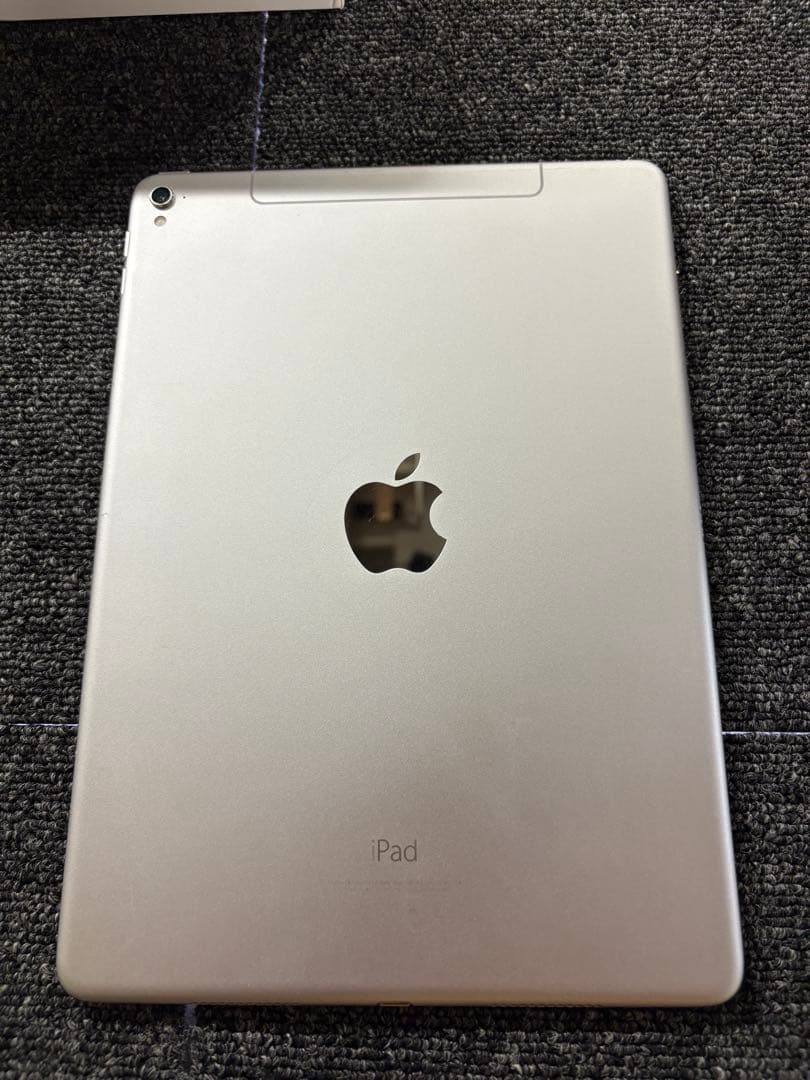 iPad pro 9.7インチ MLPX2J/A 画面割れなし 本体のみ