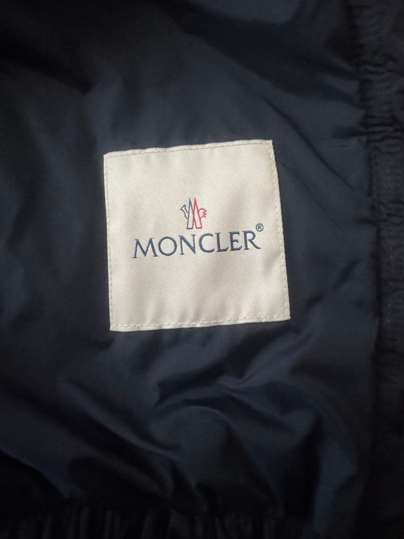 美品モンクレール⭐︎12A152㎝ネイビーナイロンブルゾン