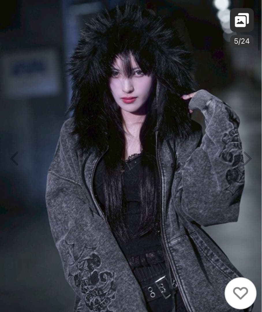 黒*音様 REFLEM/レフレム ファー付きクロス刺繍ZIPパーカー/ジップアッ