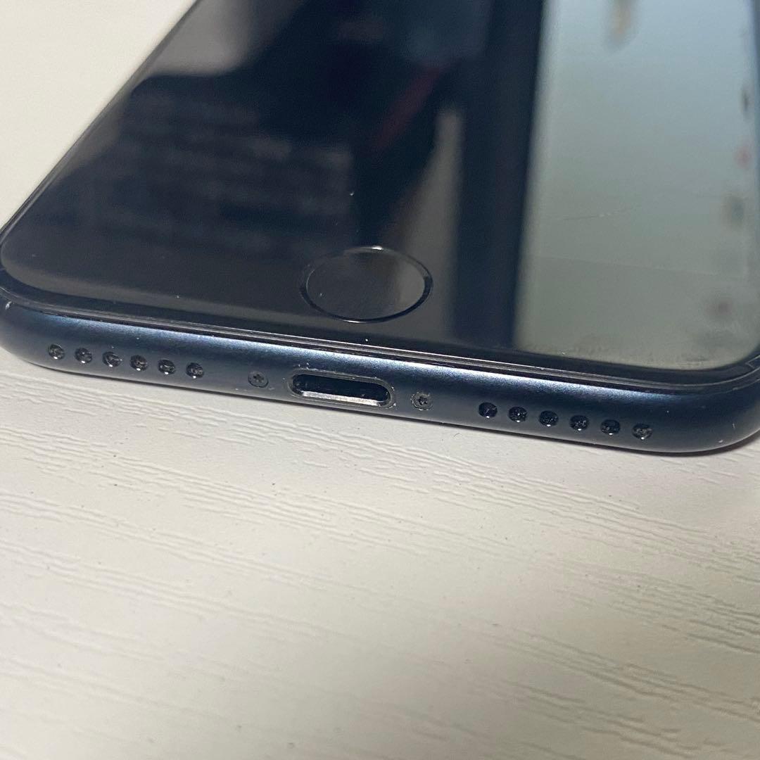 ◎Apple iPhone SE 第三世代 MMYC3J/A 83% ガラス割れ