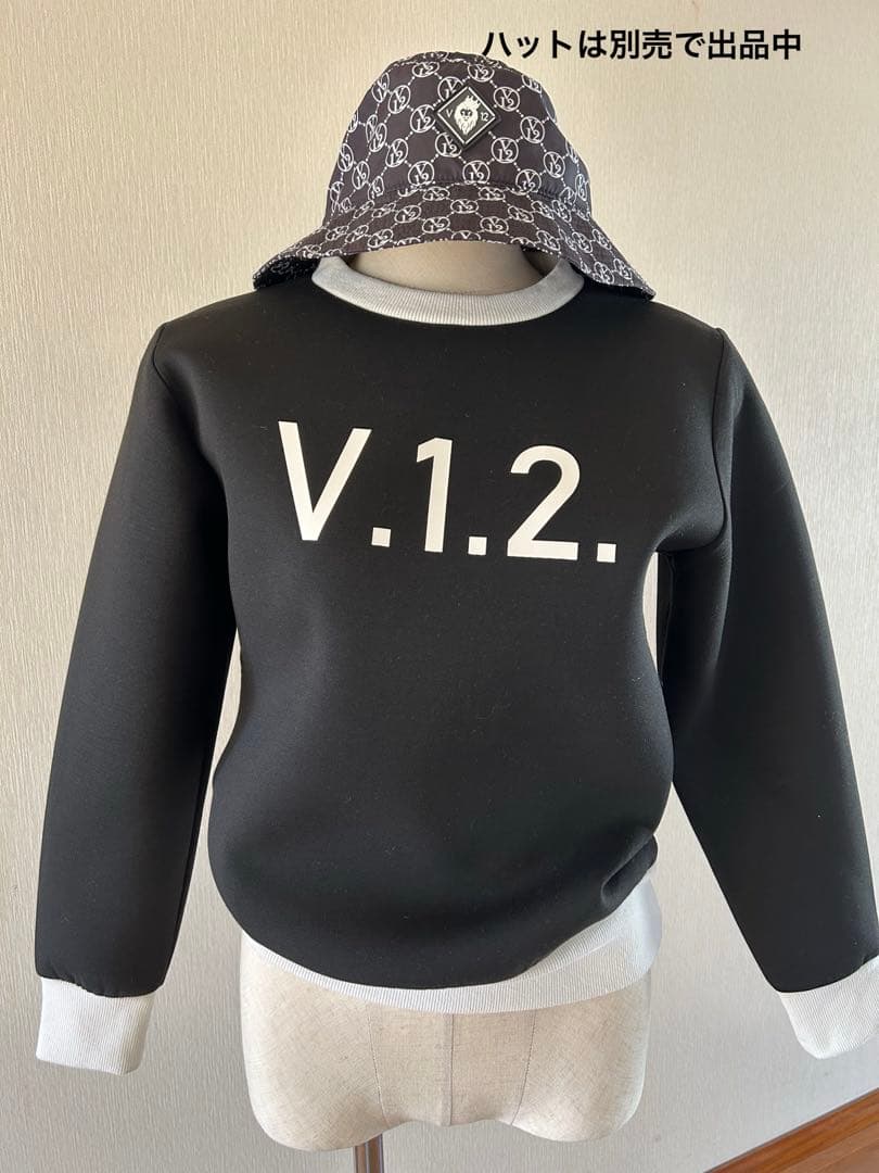 V12 トレーナー ブラックM