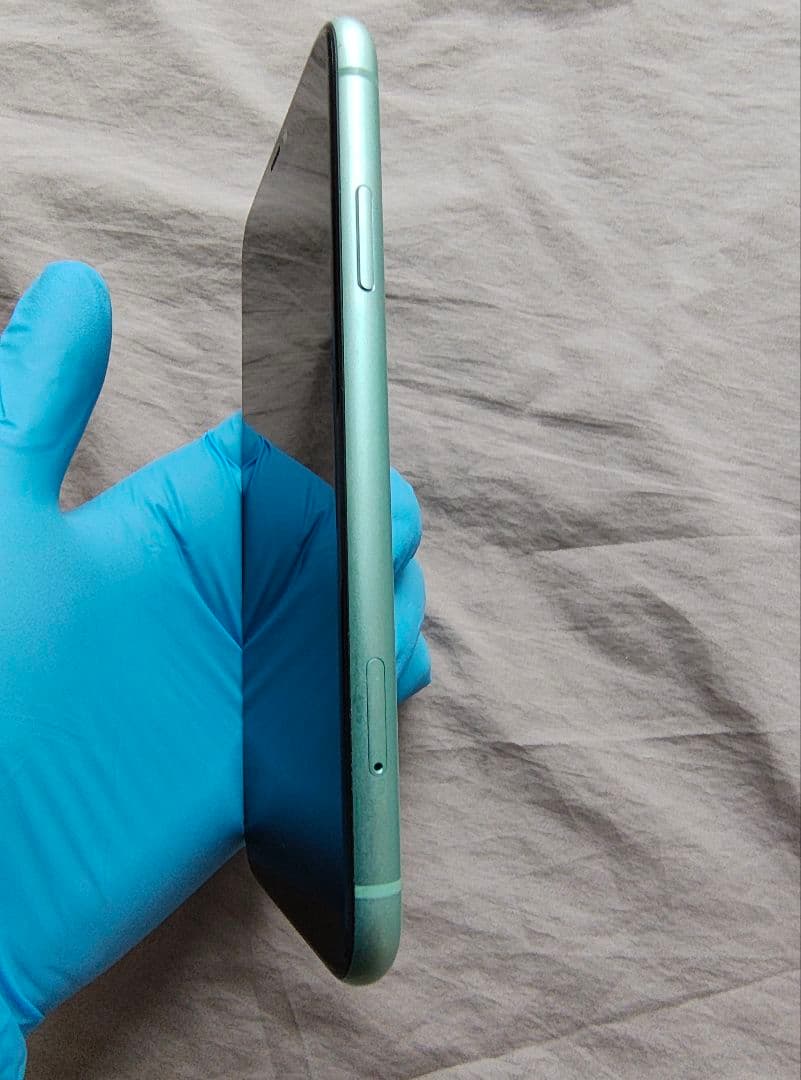 iPhone 11 本体 グリーン iOS 26.2