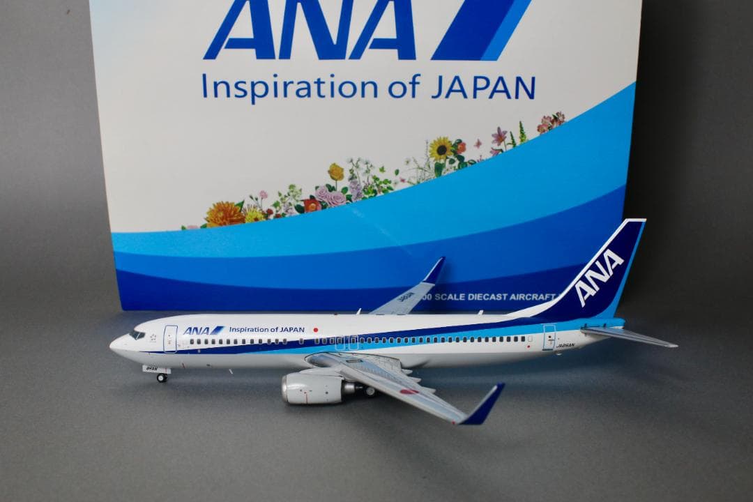 さ*む様 【レア】ANA B737-800 JA86AN 1/200 IOJ塗装