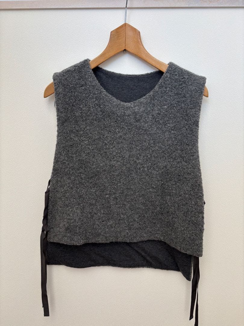 atelier emau サイドリボンボアベスト