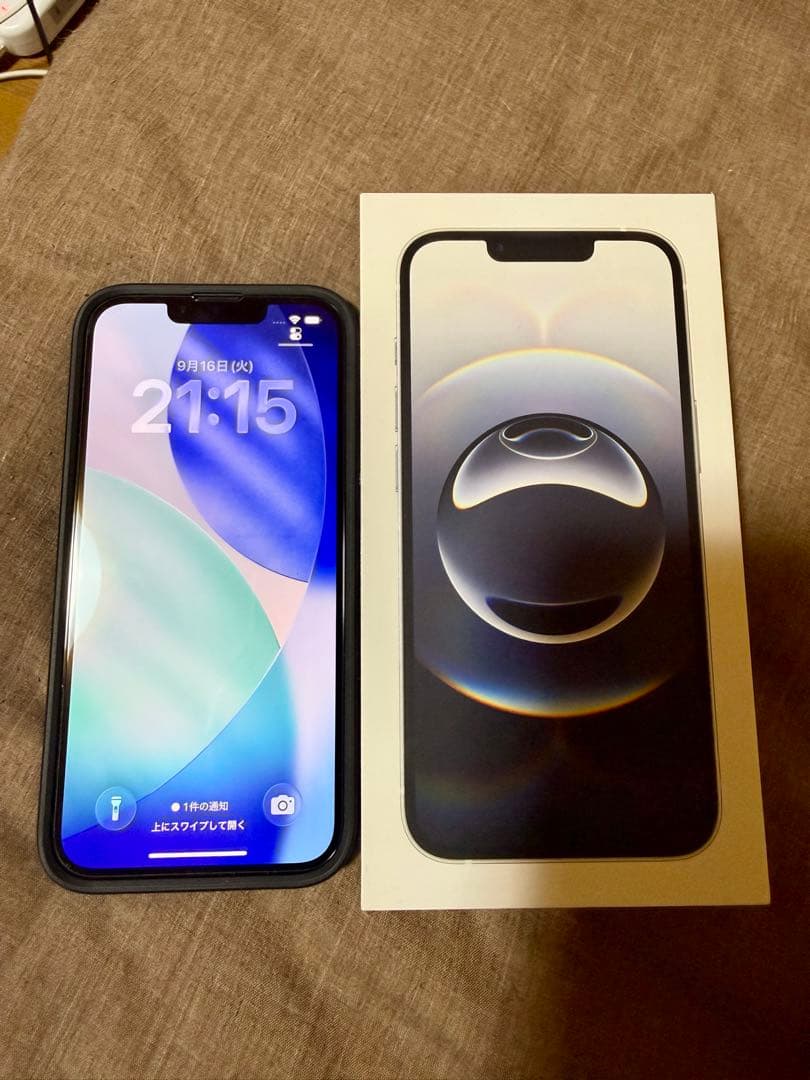 Apple iPhone 16e ブラック 本体 + ケース