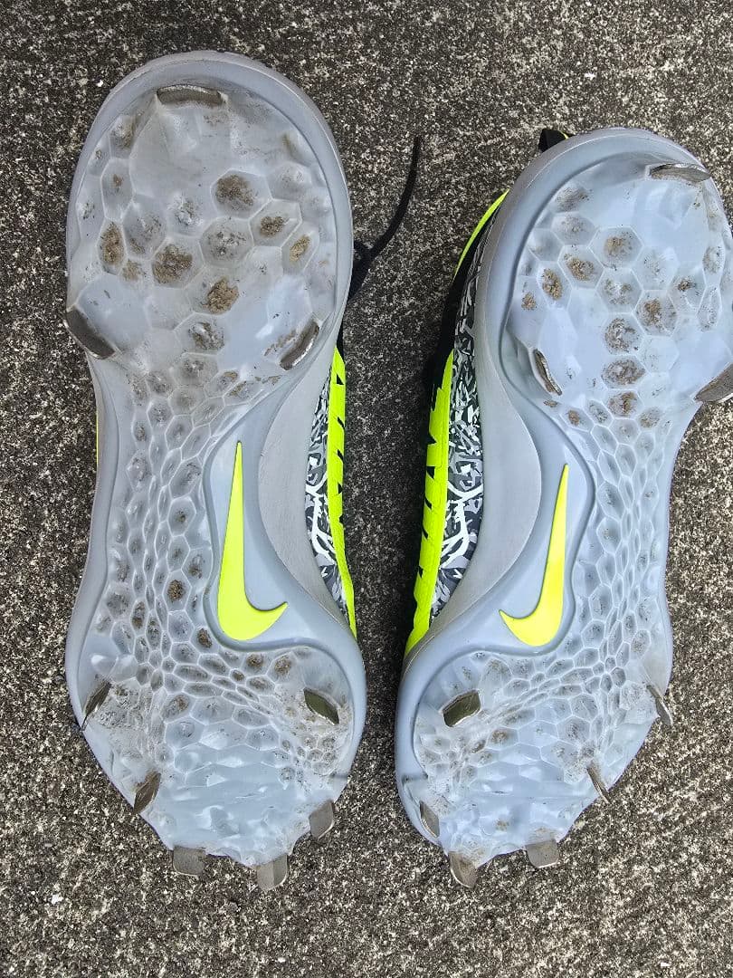 【音速の風雲児】Nike ハイカット 野球スパイク