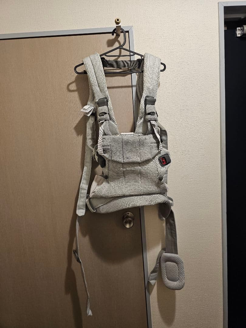 ベビービヨルン　ハーモニー　抱っこ紐　シルバー　グレー
