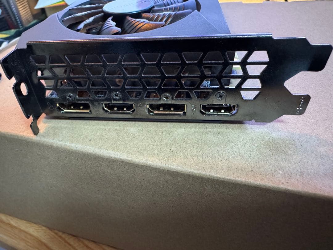 グラフィックボード・グラボ・ビデオカード GIGABYTE RTX3070 gv-n3070eagle oc-8gd