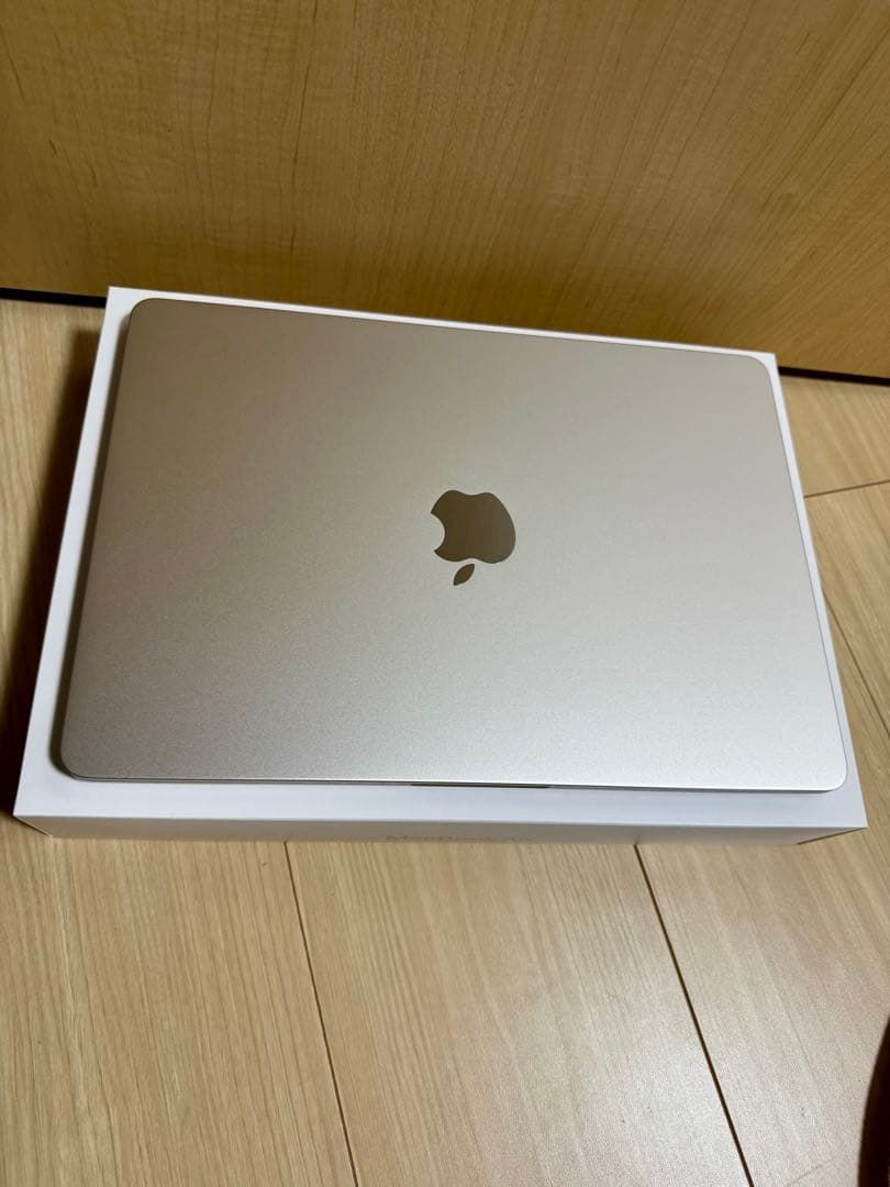 Macbook Air(M2) 512GB/8GB スターライト付属品完備