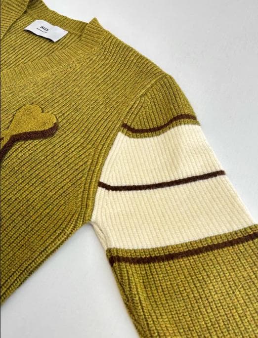 未使用 ami paris オリーブグリーン ウールカレッジセーター Sサイズ