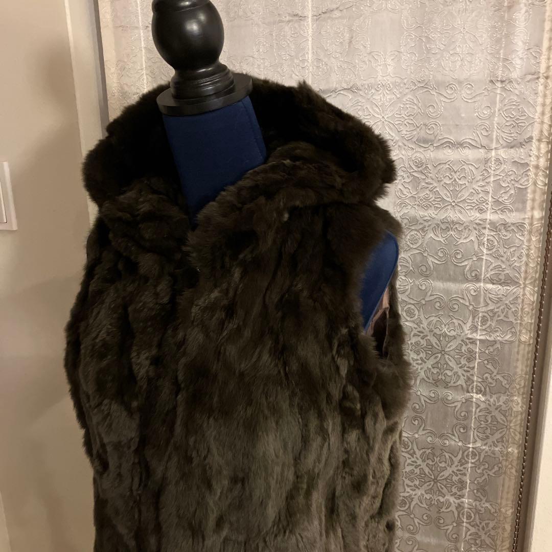 S*様 美品 レッキスラビット ロングベスト フード付 ダークブラウン 艶感 ポ