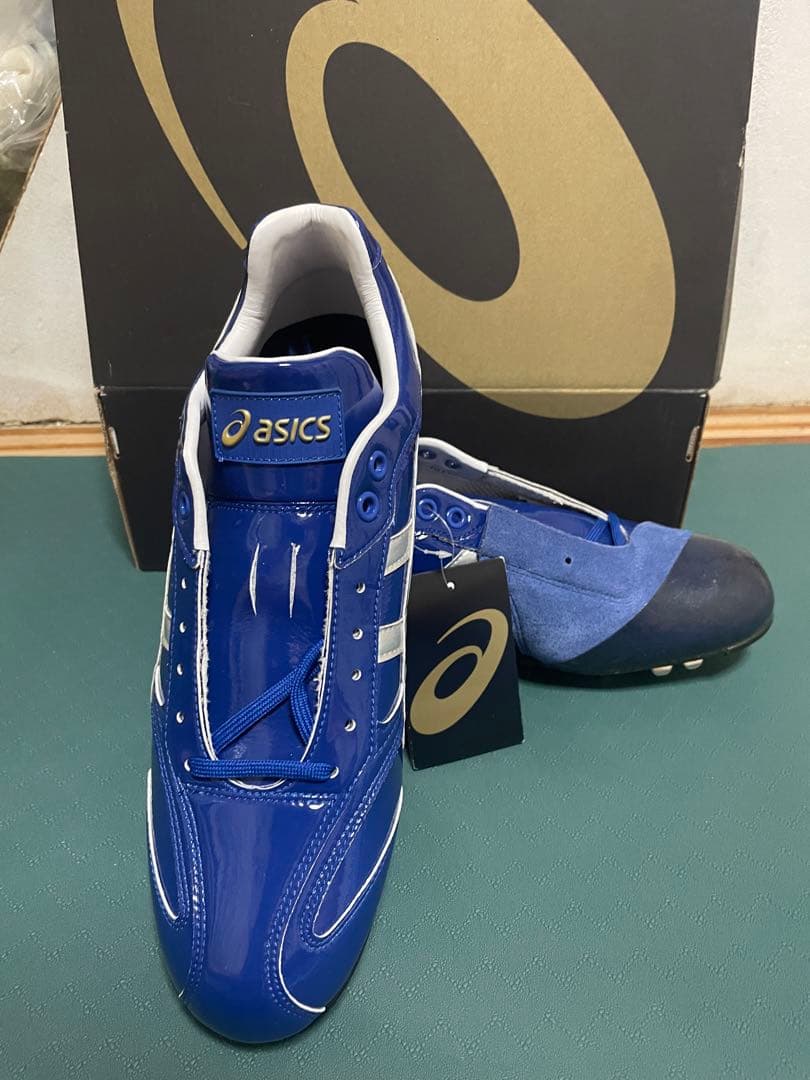 元中日ドラゴンズ　松田亘哲選手　asics 青 スパイクシューズ ハイカット