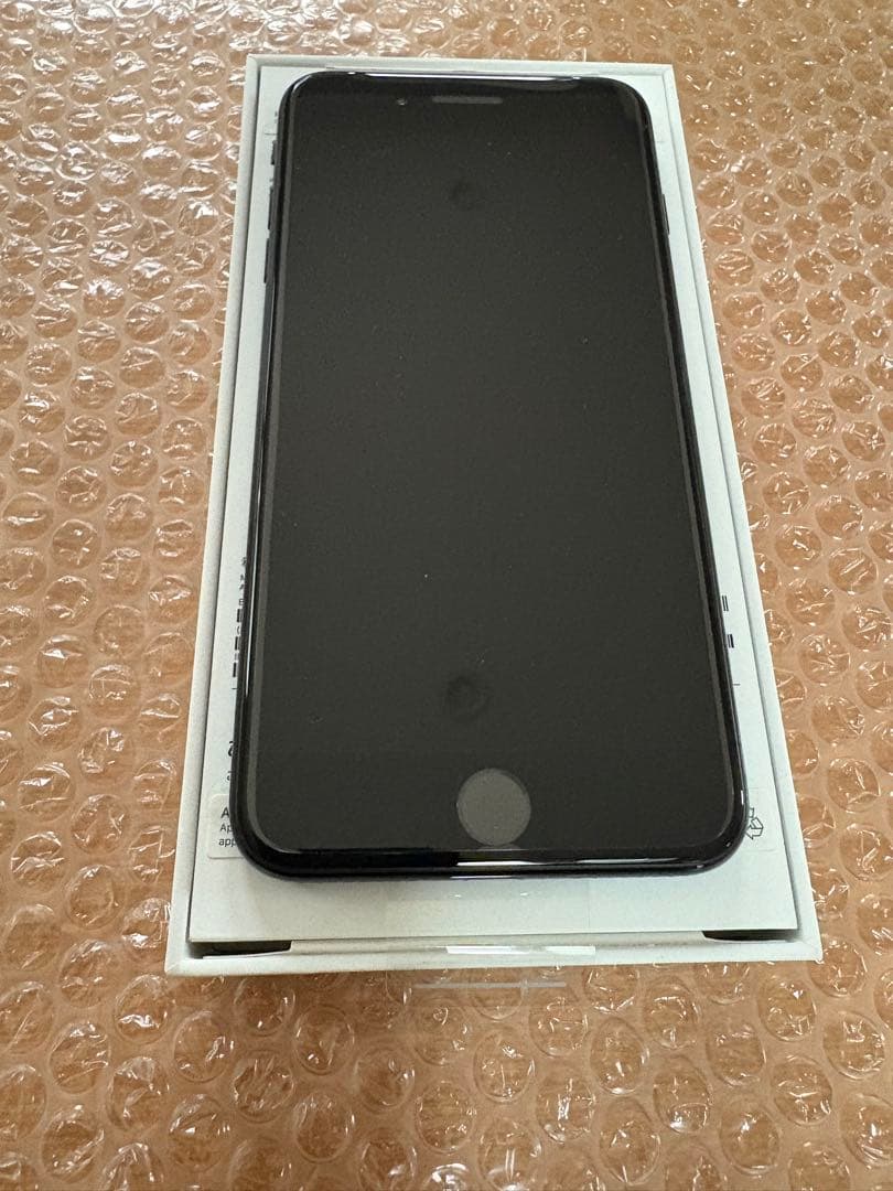 iPhone 7 plus 256GB 新品未使用 ジェットブラックSIMフリー