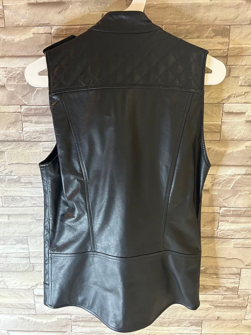絶*ン様 美品【ドレスキャンプ】レザーベスト