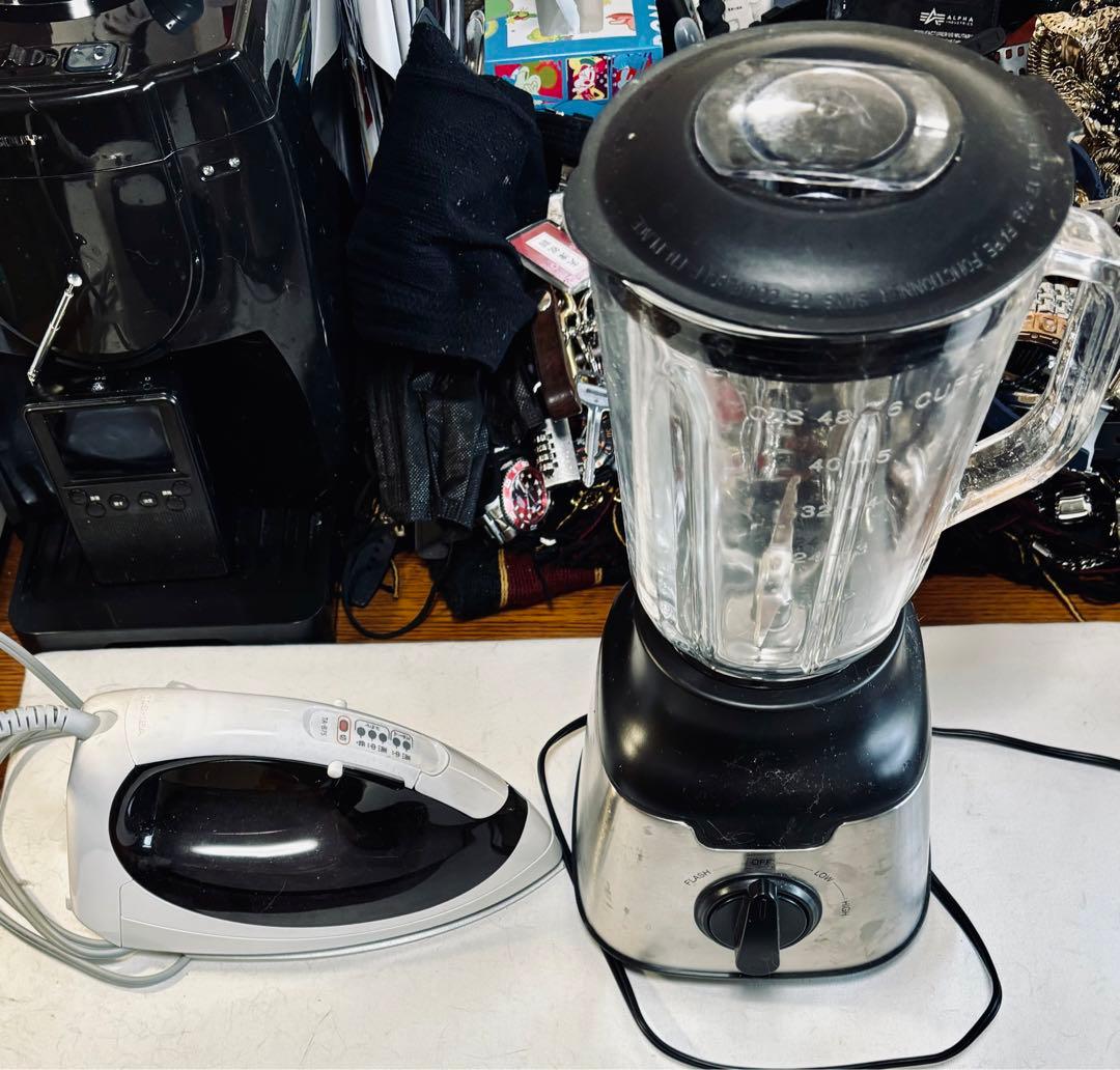 ハイパワーミキサーとアイロン・アイロン台3点未使用セット