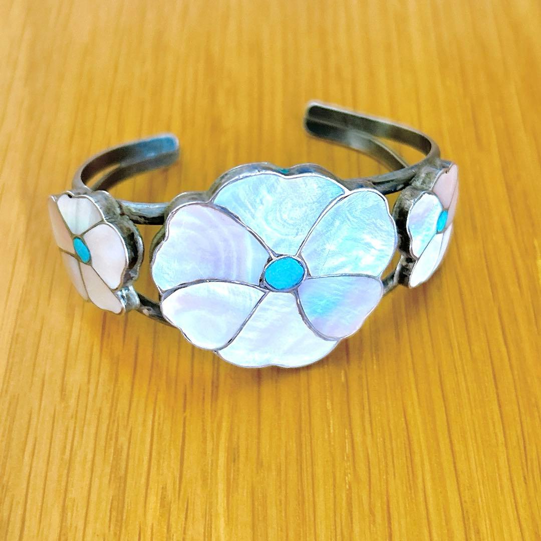 一点物！シェルとターコイズのインディアンジュエリーバングル