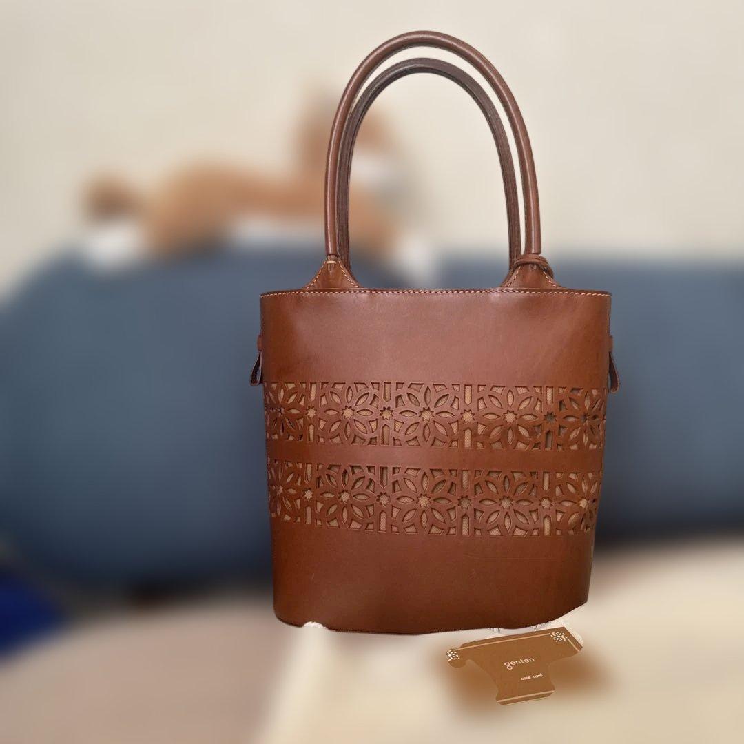 【未使用に近い】genten カットワークハンドバッグ