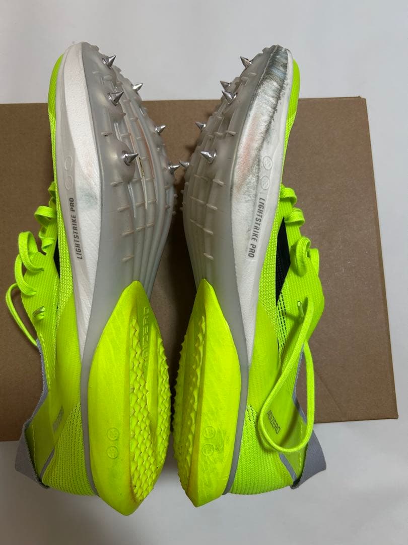 アディダス　アバンチ