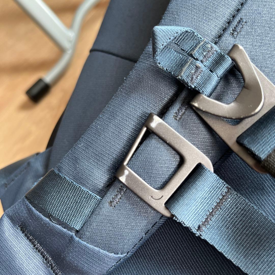 ピークデザイン エブリデイ バックパック ジップ 20L ミッドナイト