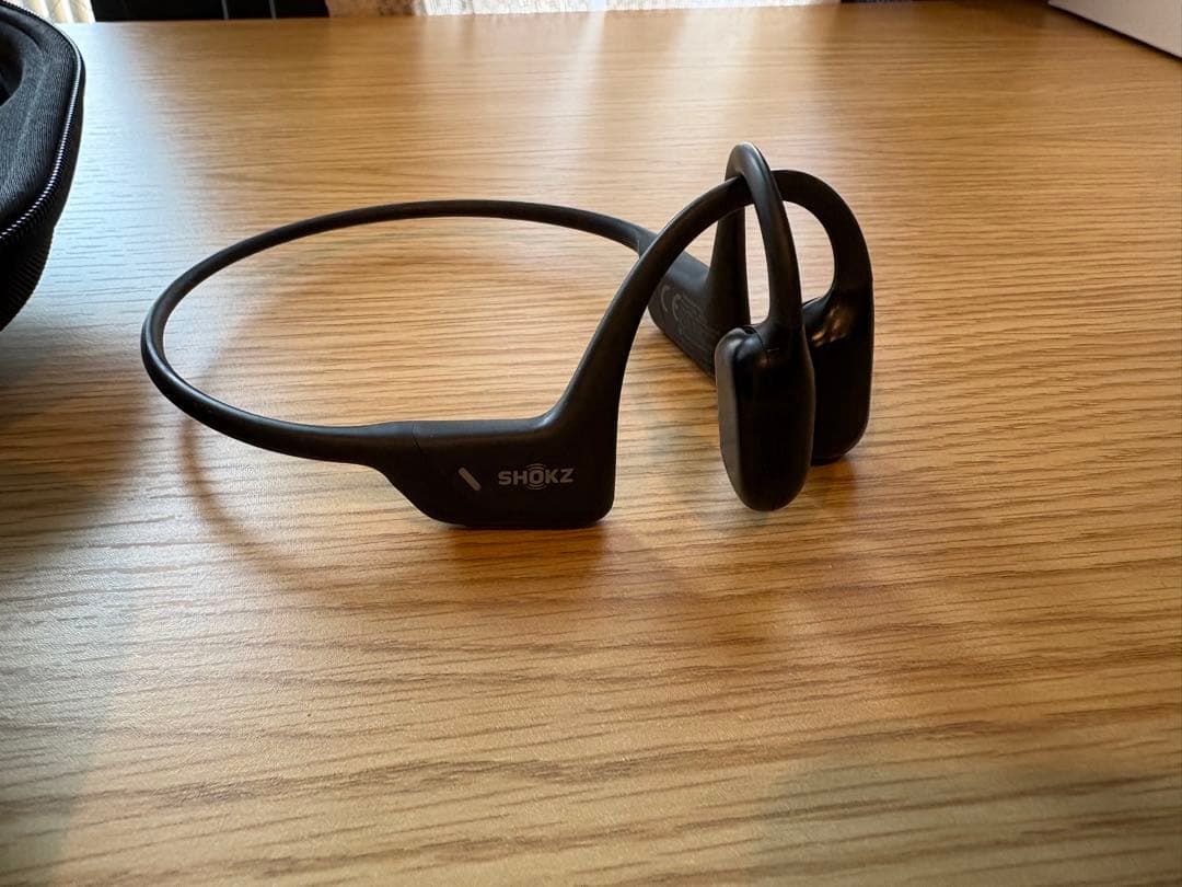 ト*ー様 SHOKZ OPENRUN PRO 骨伝導イヤホン　動作確認済　中古