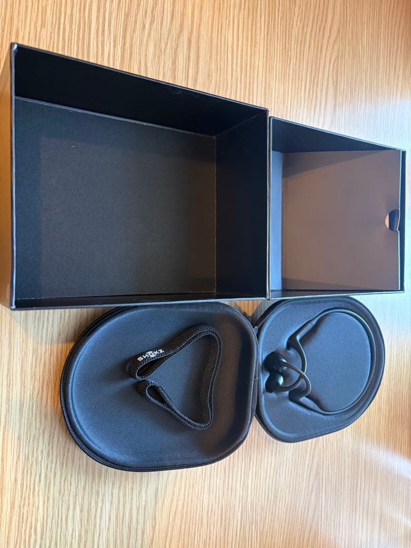 ト*ー様 SHOKZ OPENRUN PRO 骨伝導イヤホン　動作確認済　中古