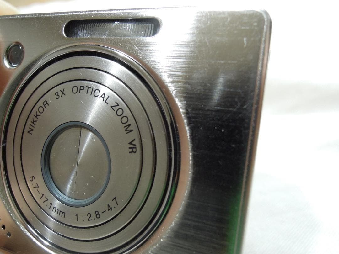 Nikon デジタルカメラ COOLPIX (クールピクス) S510シルバー