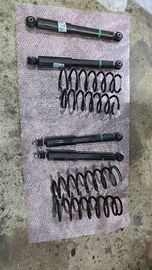 ジムニーJB74シエラ 純正足回りフルセット　新車外し交渉可