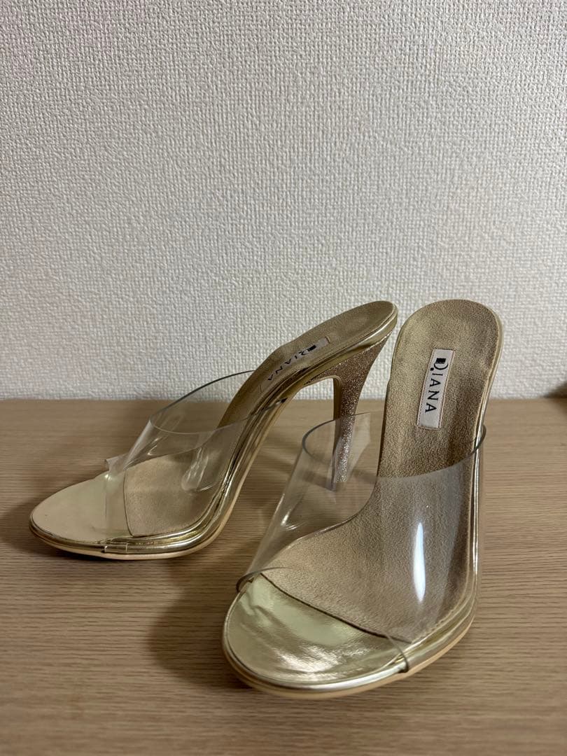 【美品】DIANA クリアヒールサンダル 25.5cmゴールド　即購入歓迎！
