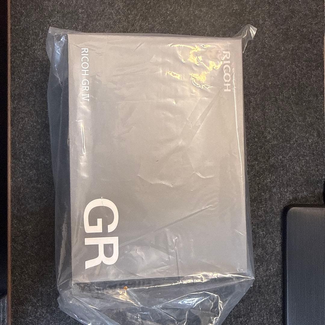 RICOH GR IV コンパクトデジタルカメラ　新品未使用