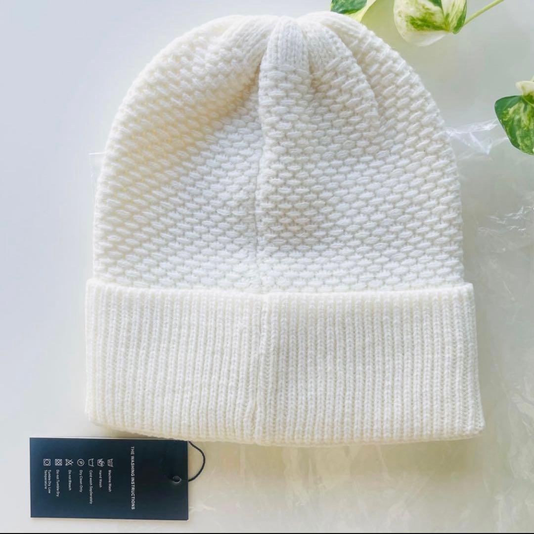 メル様　ノベルティ　白　ニット帽