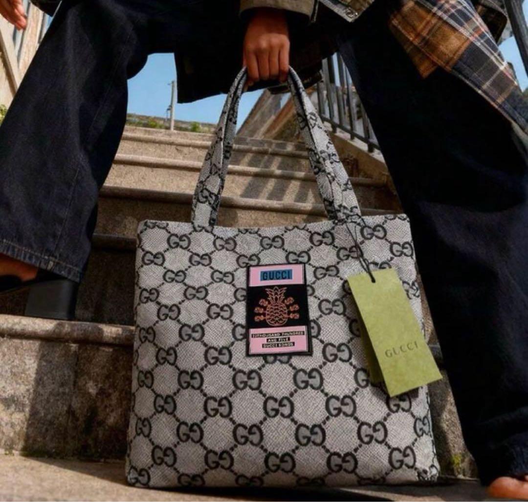 本日限定価格！3000円引き！GUCCIロゴキャンバストートバッグ ノベルティー