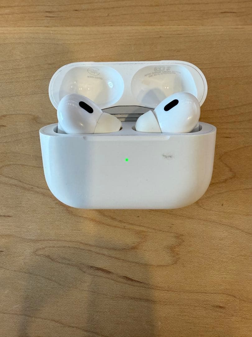 Apple AirPods Pro 2 ライトニング