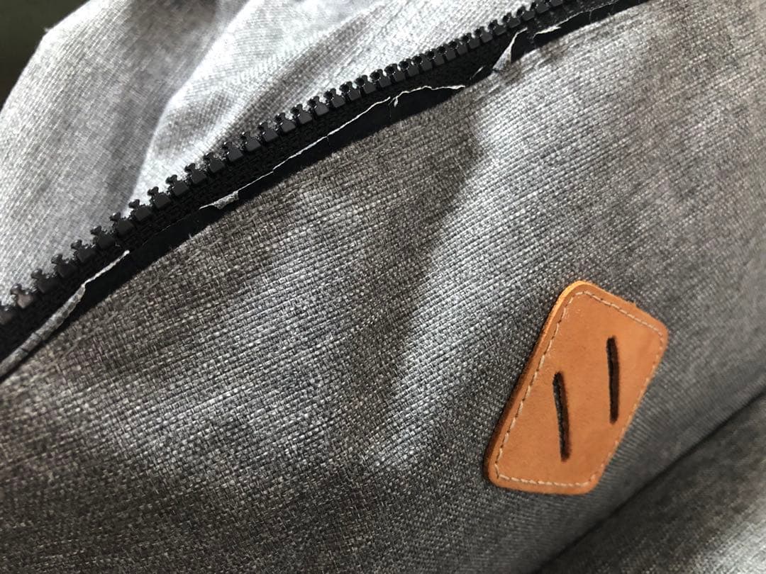 A.P.C. × EASTPAK グレー リュック・バックパック