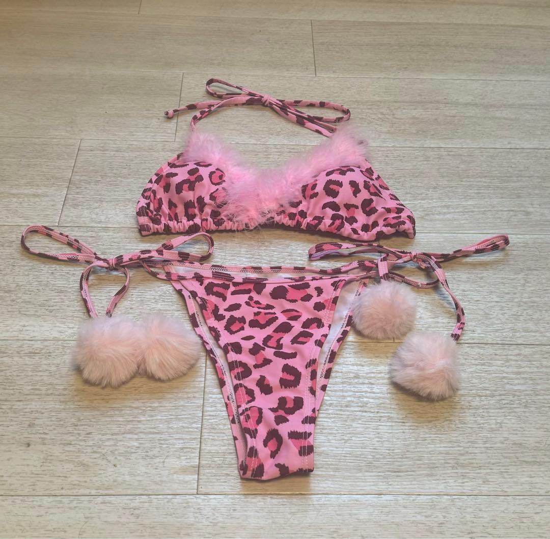 ヒョウ柄ファー付きセパレート水着