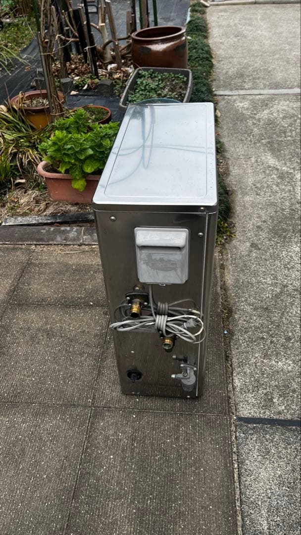 長府製作所石油給湯器　IBF-4730DS直圧式　静音設計 台所リモコン付