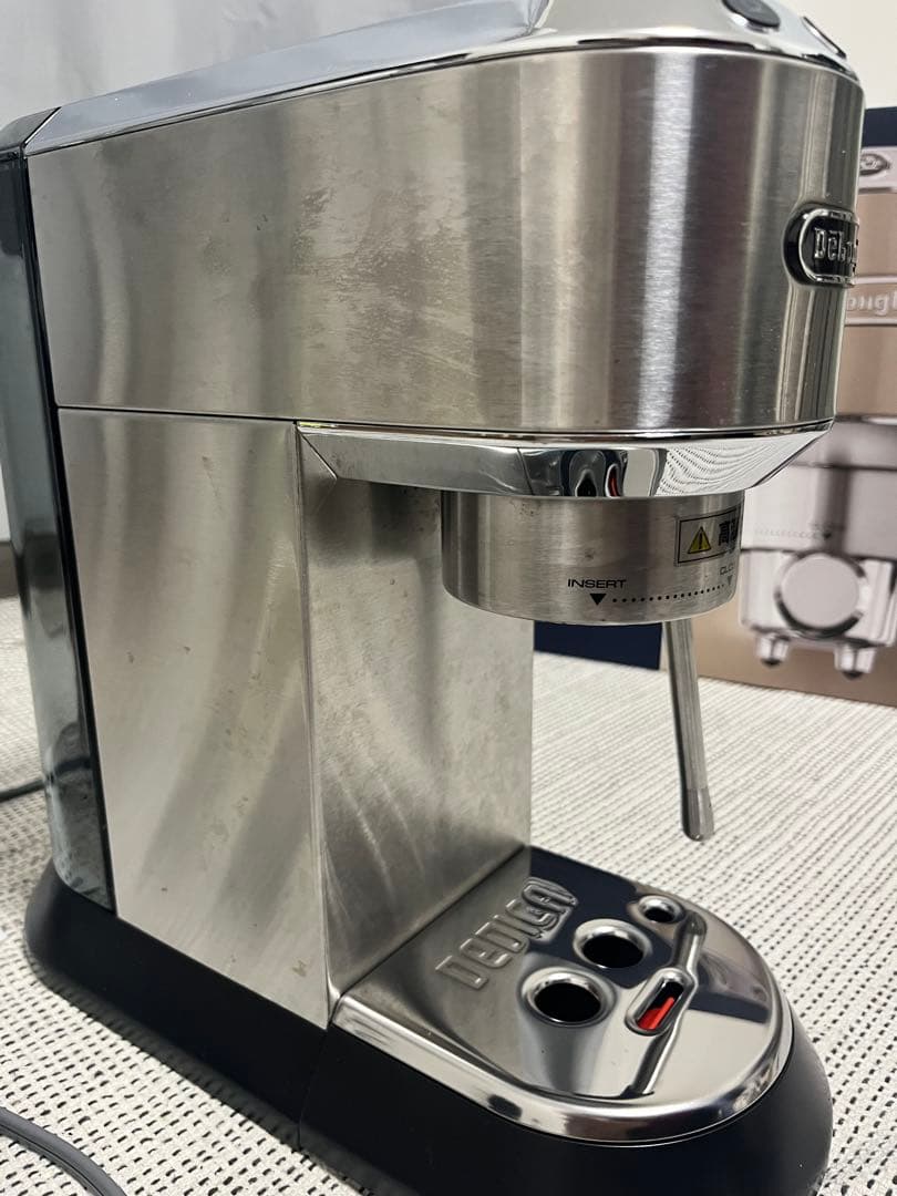 De'Longhiエスプレッソメーカー デディカアルテ