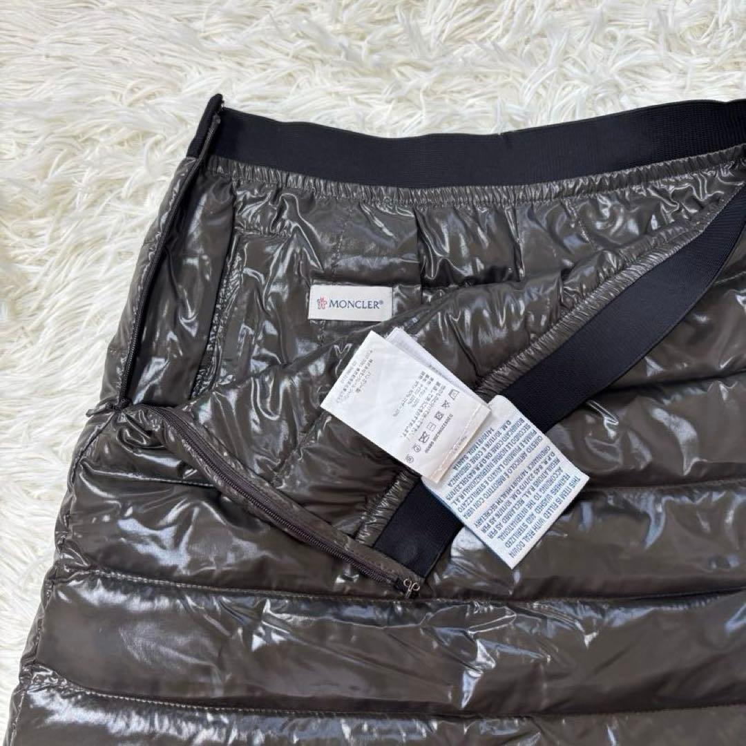 【モンクレール】ダウンスカート カーキ 38 Mサイズ ゴルフ ミニ丈 美品