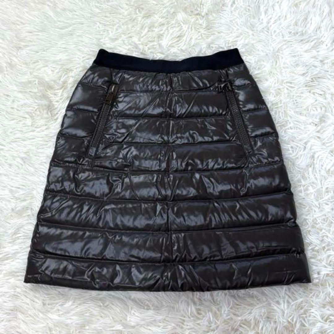 【モンクレール】ダウンスカート カーキ 38 Mサイズ ゴルフ ミニ丈 美品