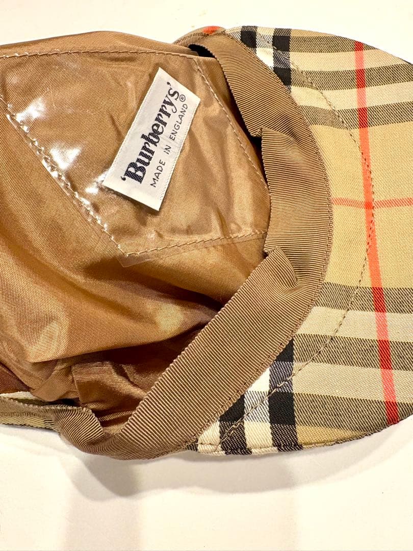 新品タグ付☆バーバリー　キャスケット　ハンチング　キャップ　チェック　帽子 美品
