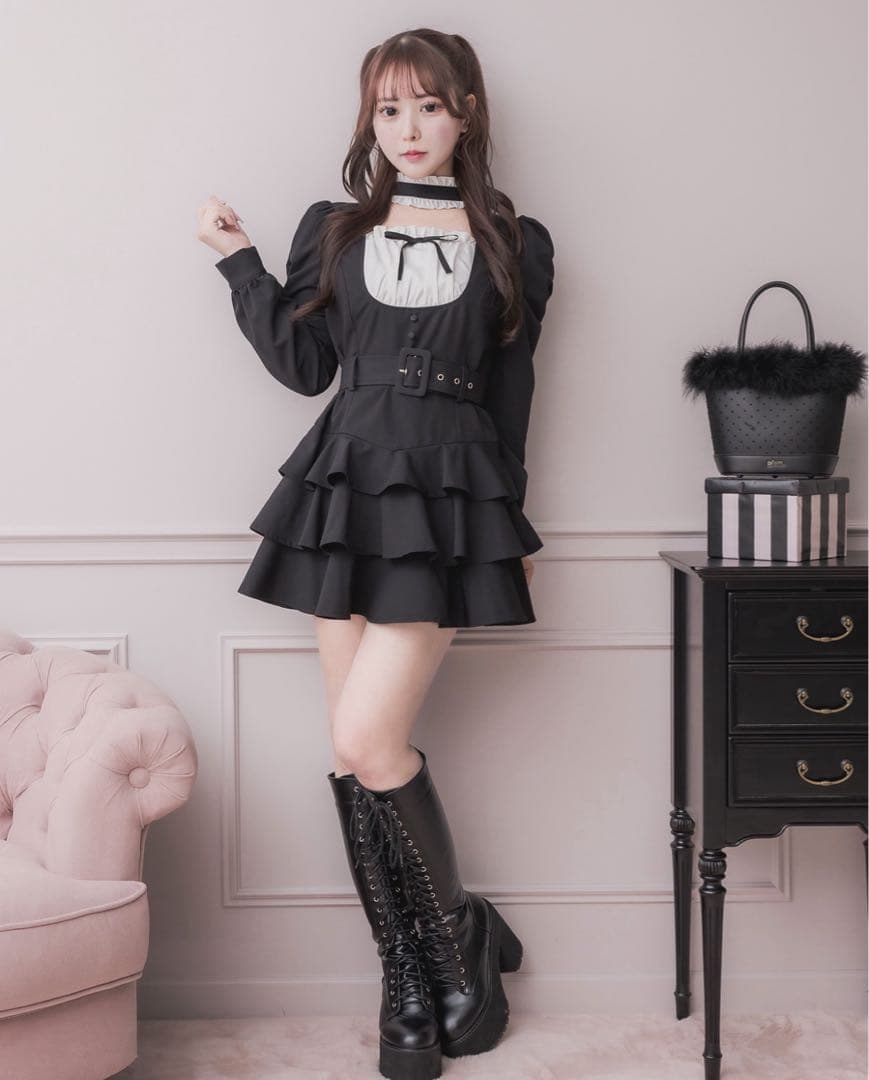 pium ピウム チョーカーフリルティアードワンピース　ブラック