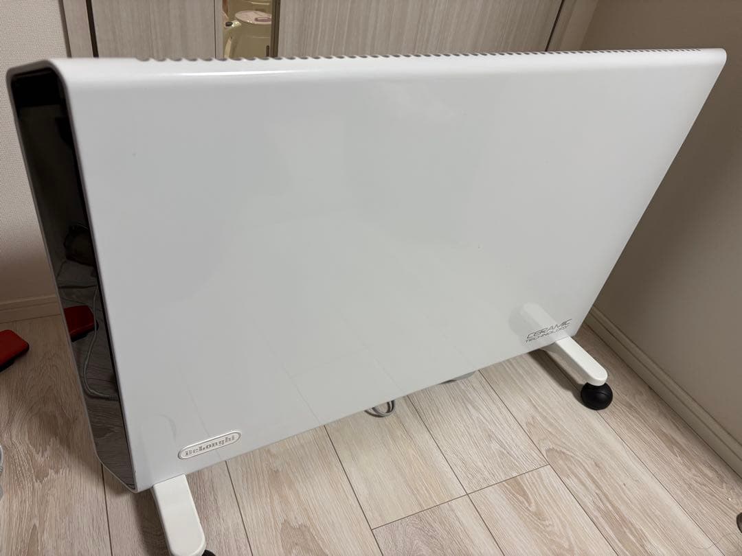 美品 DeLonghi デロンギ コンベクターヒーター HXJ60L12-WH
