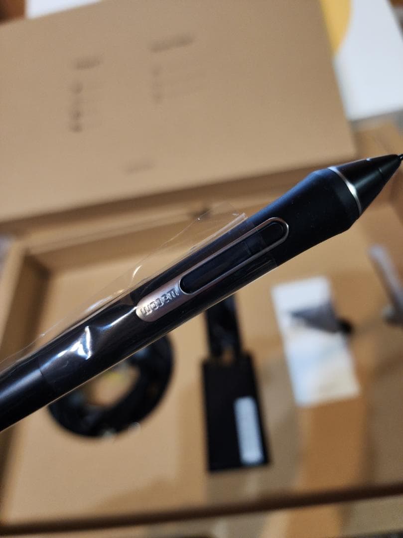 ‎Wacom ワコム 15.6インチ Cintiq 16 FHD