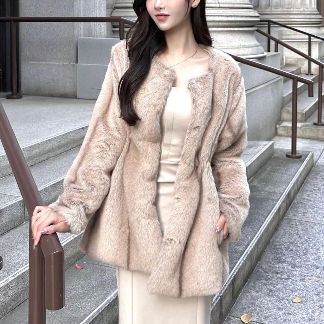 Yilon イロン Waistmark eco fur coat