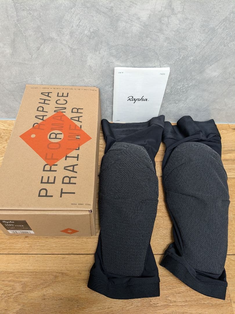 ラファ　トレイルニーパッド xs
