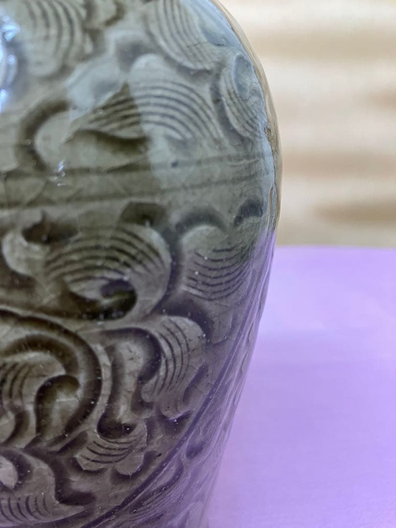 青磁瓶、白磁皿　3点