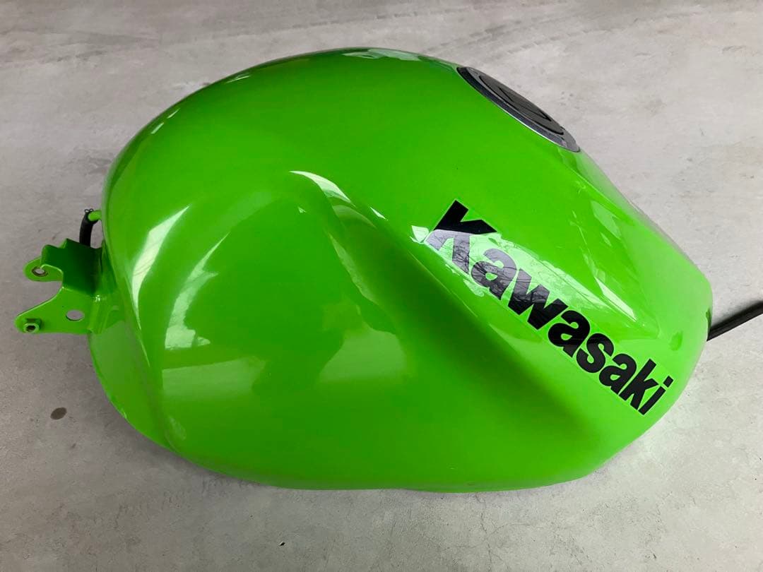 Kawasaki ZX6R 2003 2004 タンク