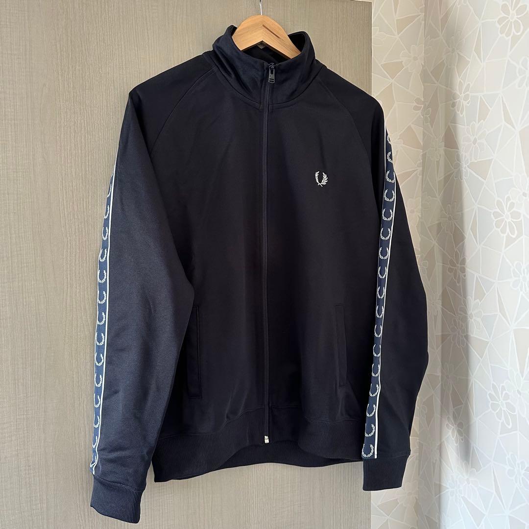 フレッドペリー　トラックジャケット　ネイビー　Lサイズ