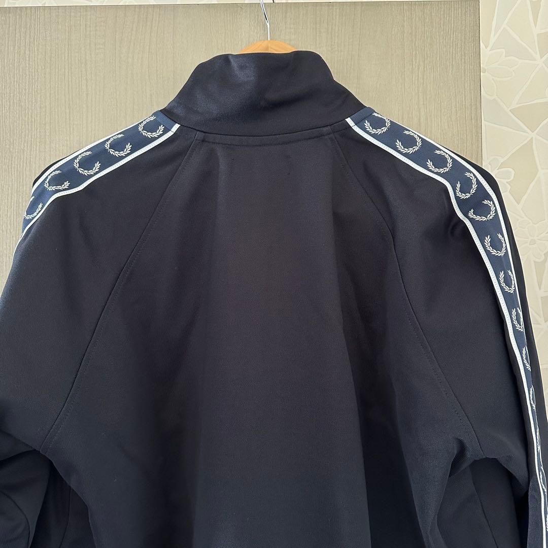 フレッドペリー　トラックジャケット　ネイビー　Lサイズ