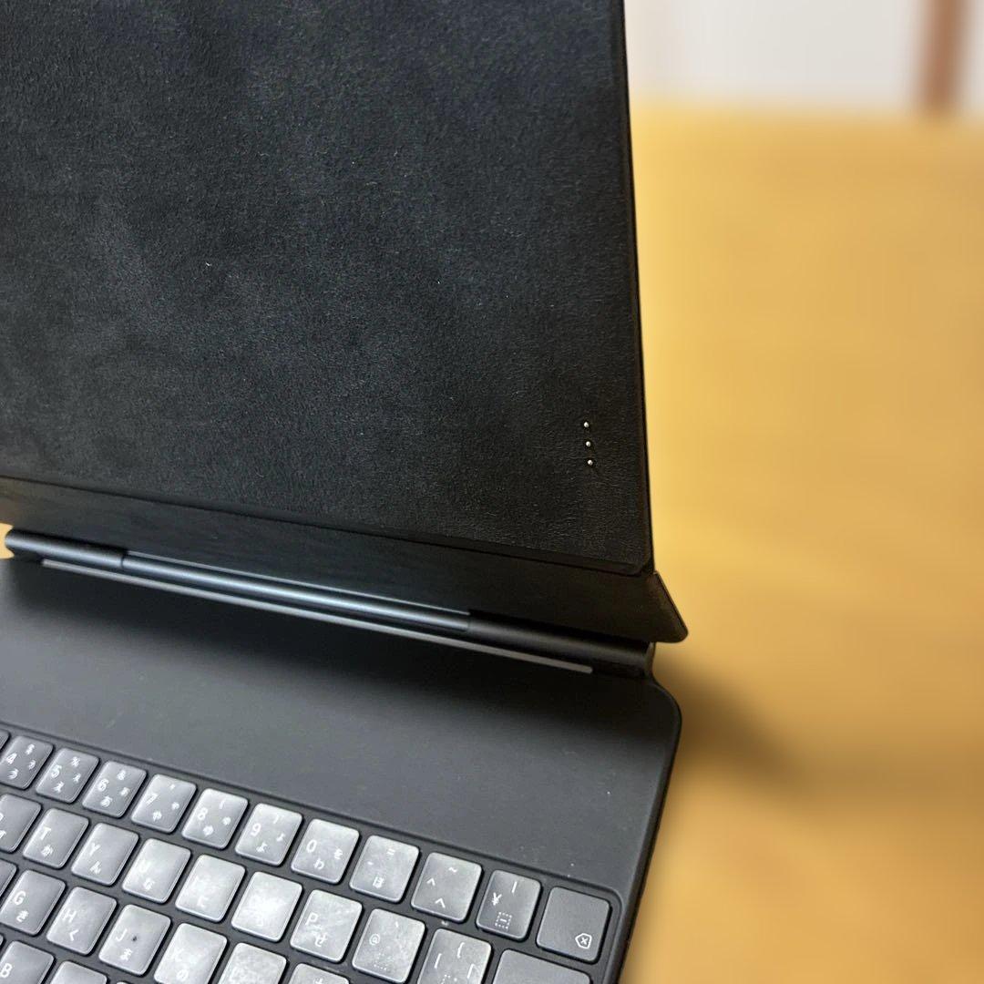 12.9インチiPad Pro マジックキーボード A1998